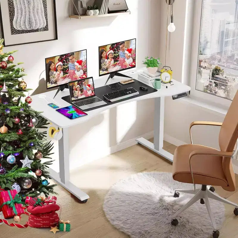 Bureau d'ordinateur électrique réglable en hauteur 63x24 avec plateau incurvé ergonomique, prise de courant, roulettes verrouillables, hauteur réglable 68,5-117 cm