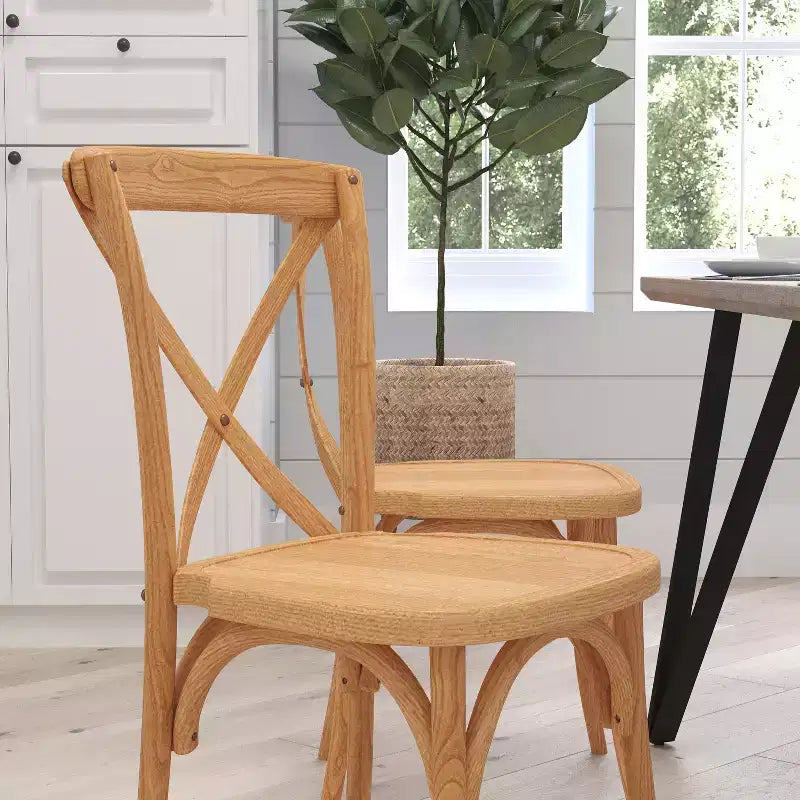 Chaise de bistrot en bois empilable à dossier croisé
