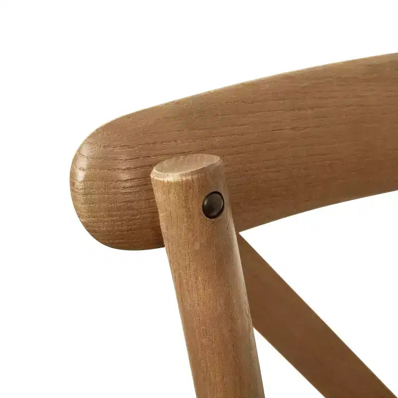 Chaise de bistrot en bois empilable à dossier croisé